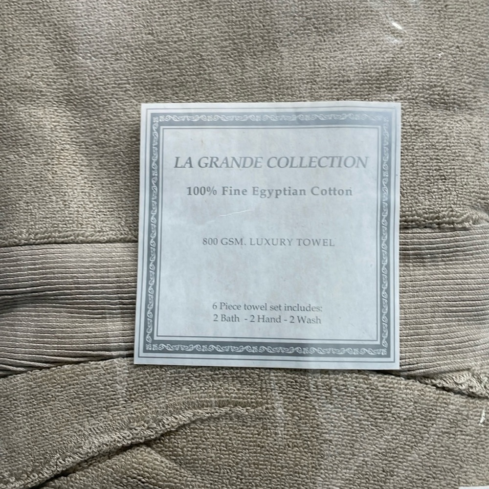 6 Piece Egyptian cotton plush towel set. 2Bath,2Washcloth 2Handtowels.Taupe nwot